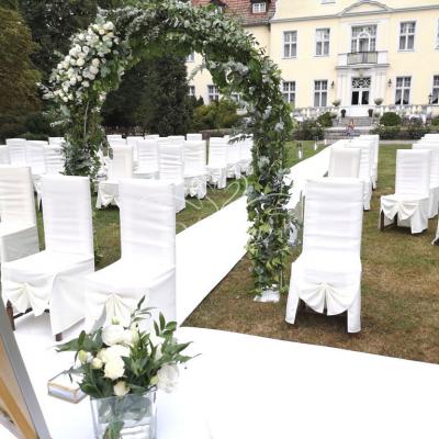 Pałac Szczepowice elegancki ślub cywilny na dworze
