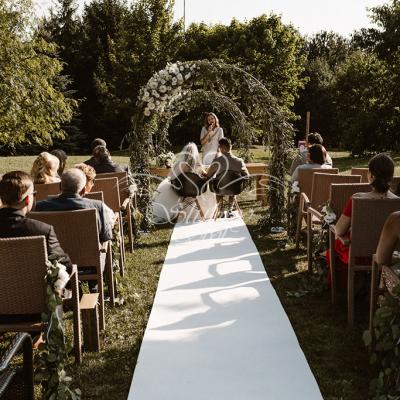 Ślub plenerowy w stylu vintage w Restauracji Spalarnia Puszczykowo