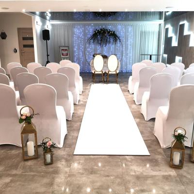 Dekoracja ślubu cywilnego w kolorach złota, bieli i różu w Hotelu Glamour w Przeźmierowie