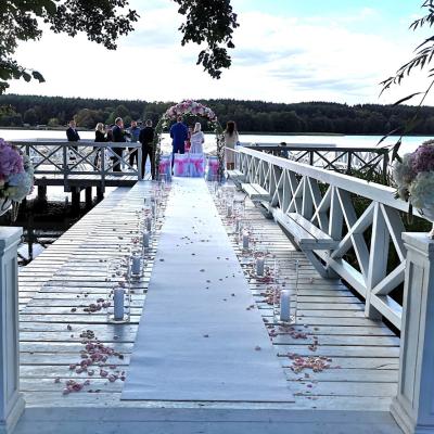 Wyjątkowe miejsce na romantyczny ślub nad jeziorem Chomiąskim - Herbarium Hotel & SPA