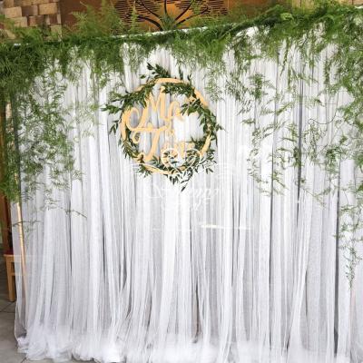 Ścianka za Parą Młodą w Biskupicach Siedem Drzew 