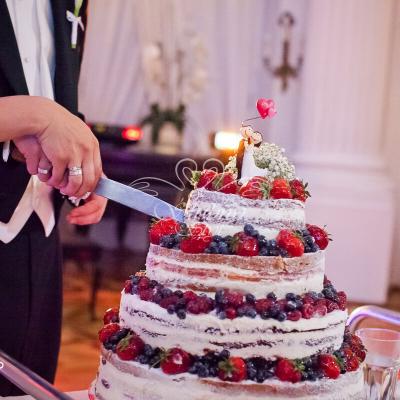 Naturalny tort weselny