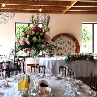 Romantyczne kompozycje kwiatowe w Bagatelce