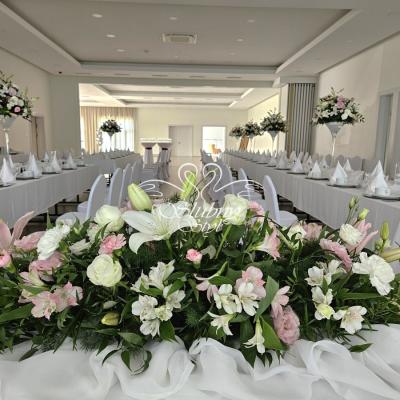 Kompozycja na stole Młodej Pary w Amaryllis