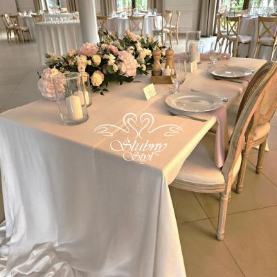 Delikatny róż w Gościńcu Winnica