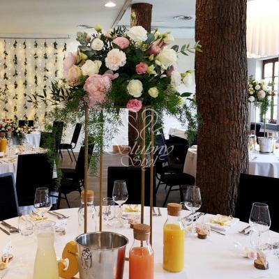 Wystrój w odcieniach bieli, różu, i złota