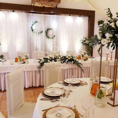 Dekoracja stołu młodych w Szczepowicach