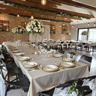 Dekoracja weselna w Restauracji Niedźwiedzia 25