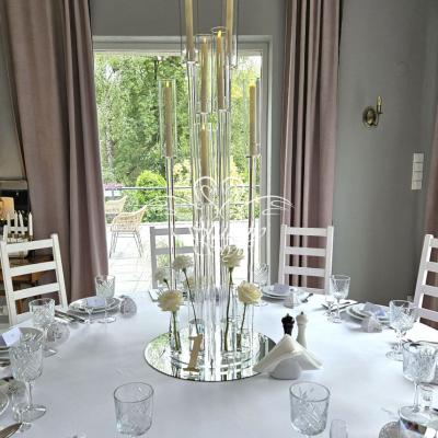 Dekoracja sali weselnej w bieli 