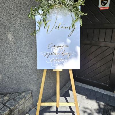 Dekoracja tablicy powitalnej na wesele - Skarpa