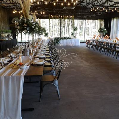 Zajazd w Białej - dekoracje z trawą pampasową