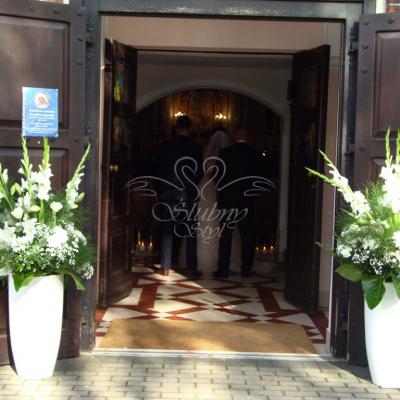 Ślubna dekoracja kościoła