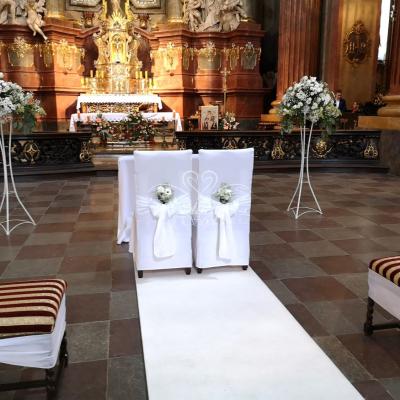 Dekoracja ślubna w Farze