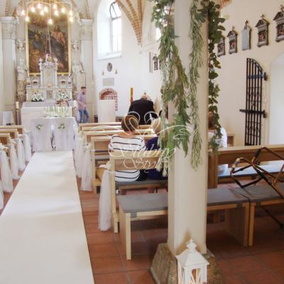 Kościół w Tarnowie Podgórnym – dekoracja kolumny