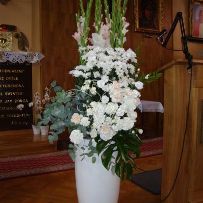 Ślubna dekoracja kościoła