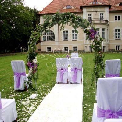 Pokrowce z liliową kokardą