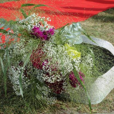 Ozdobne proso w dekoracjach kwiatowych