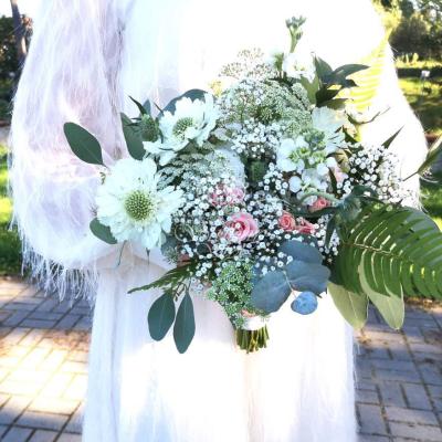 Pełen uroku ślub plenerowy