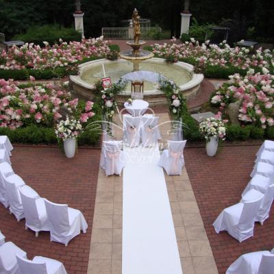 Uroczystość zaślubin w Pałacu Biedrusko