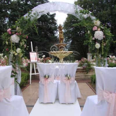 Ślub cywilny na powietrzu w Biedrusku - poza urzędem stanu cywilnego 