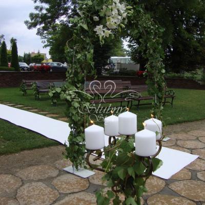 Ślub w plenerze na zielono