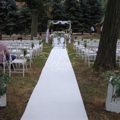 Ślub plenerowy kościelny w stylu boho