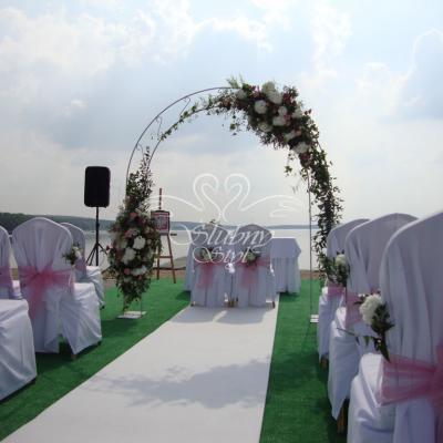 Dekoracja łuku ślubnego Hotel Sułkowski Boszkowo