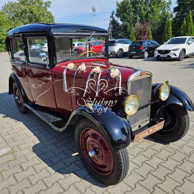 Dekoracja samochodu Młodej Pary