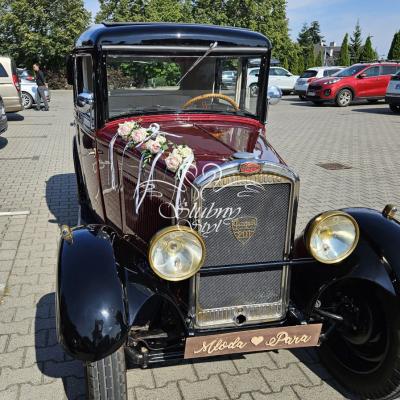 Dekoracja auta do ślubu