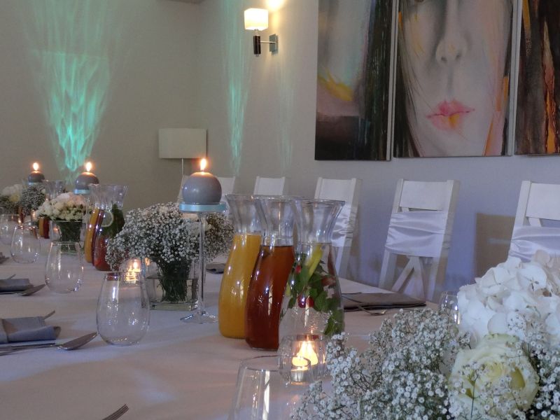 Świecznik szklany, wysoki, na stół