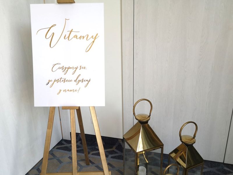 TABLICA POWITALNA BIAŁA PLEXI