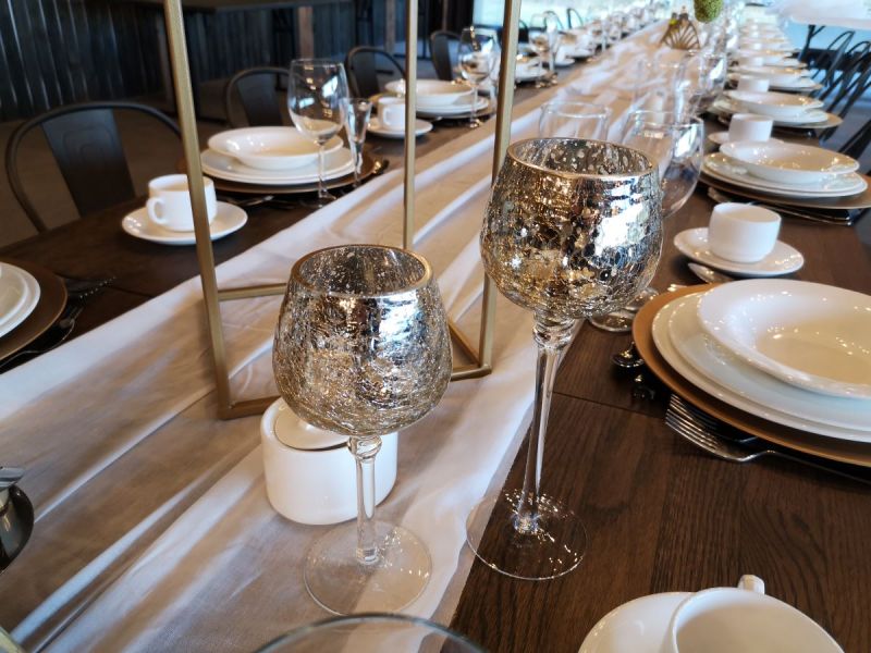 ZŁOTY SZKLANY ŚWIECZNIK NA NÓŻCE